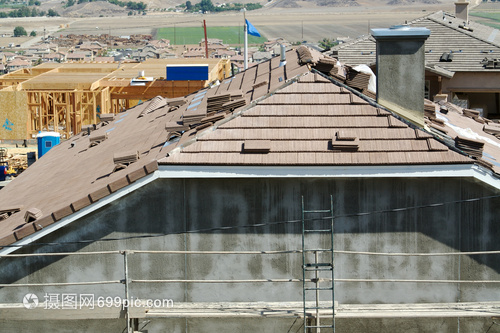 建筑建材新趨勢(shì) 屋頂與瓷磚的創(chuàng)新應(yīng)用